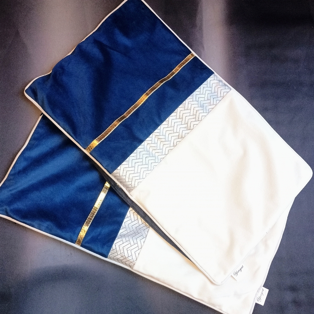 NWOT- YANGEST VELOUR LUMBAR PILLOW CUSHION COVER SET